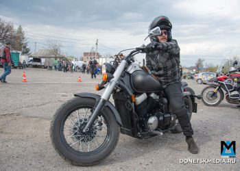 «Осторожнее на поворотах»: донецкие байкеры открыли сезон и сломали стереотипы