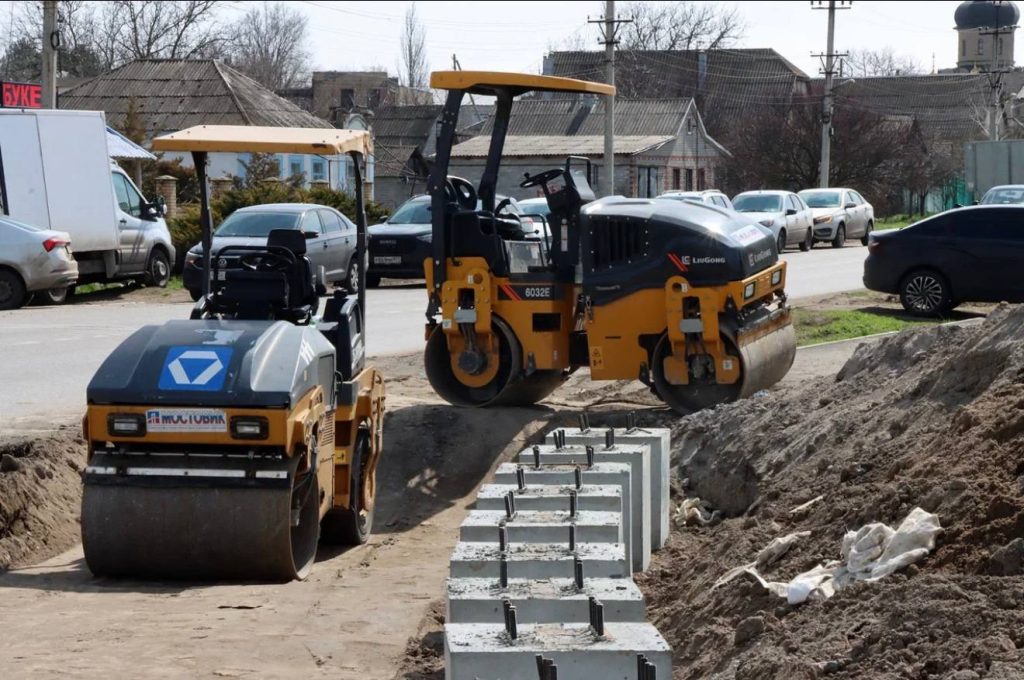 Российский детектив «Центурия», снятый в Донбассе, показали в Москве. Дайджест новостей ДНР за 4 апреля