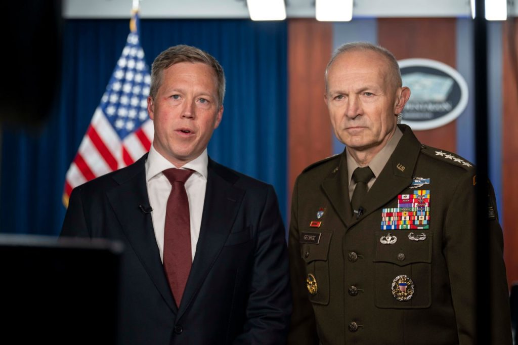 Паранойя в Пентагоне: Пит Хегсет зачищает генералов, пока авиация США горит в небе Ирана