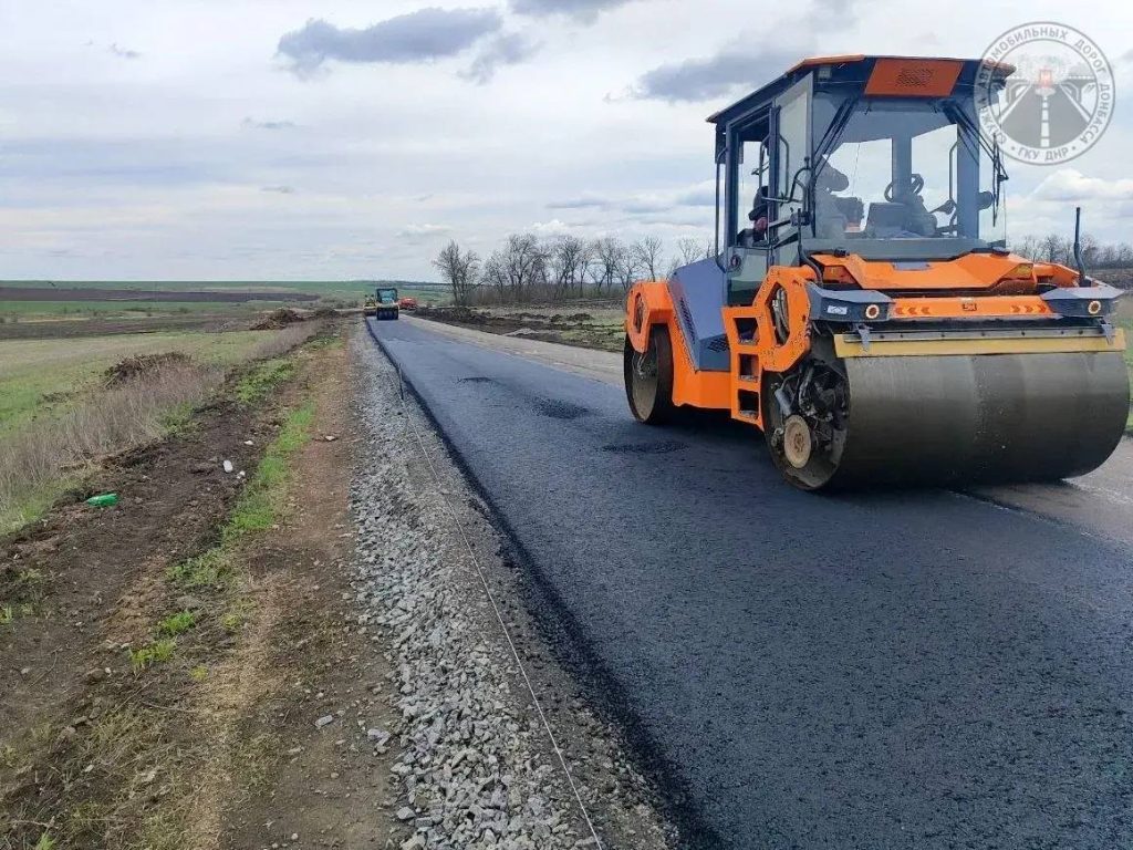 300 роз высадили в сквере «Металлург» в Донецке: город становится миллионом роз. Дайджест новостей за 8 апреля