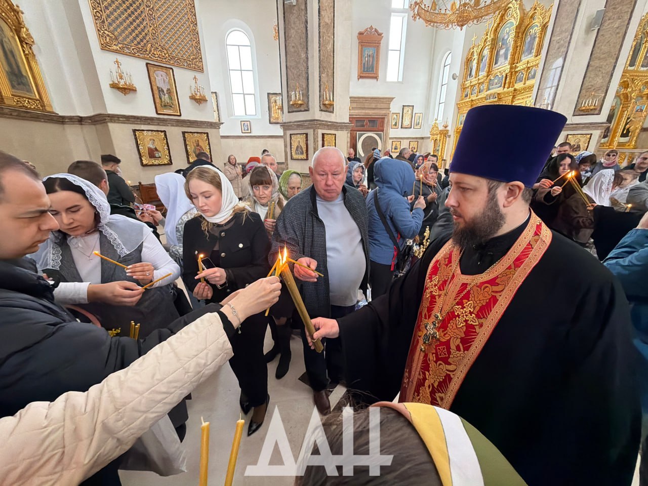 Когда космос встречается с верой: Благодатный огонь и космическая экспозиция в Донецке. Дайджест новостей ДНР за 12 апреля