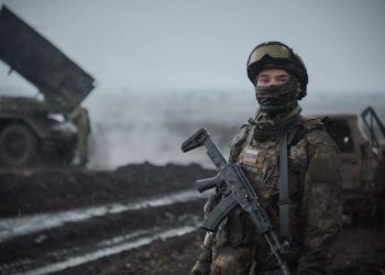 Воины «Центра» выбивают киевских нацистов из Белицкого и Новопавловки, развивая наступление за Гришино в ходе денацификации