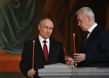 В Пасху Путин поблагодарил Церковь за помощь фронту