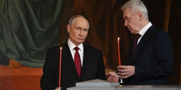 В Пасху Путин поблагодарил Церковь за помощь фронту