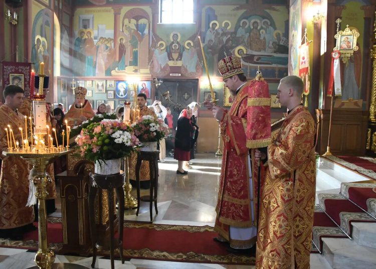 Митрополит Донецкий Владимир на молитве о мире в Донбассе обратился к Георгию Победоносцу