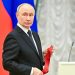 Зампред Правительства ДНР Илья Емельянов получил высшую государственную награду из рук Президента