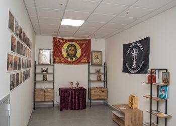 В Доме молодежи «30/09» сделали православный уголок