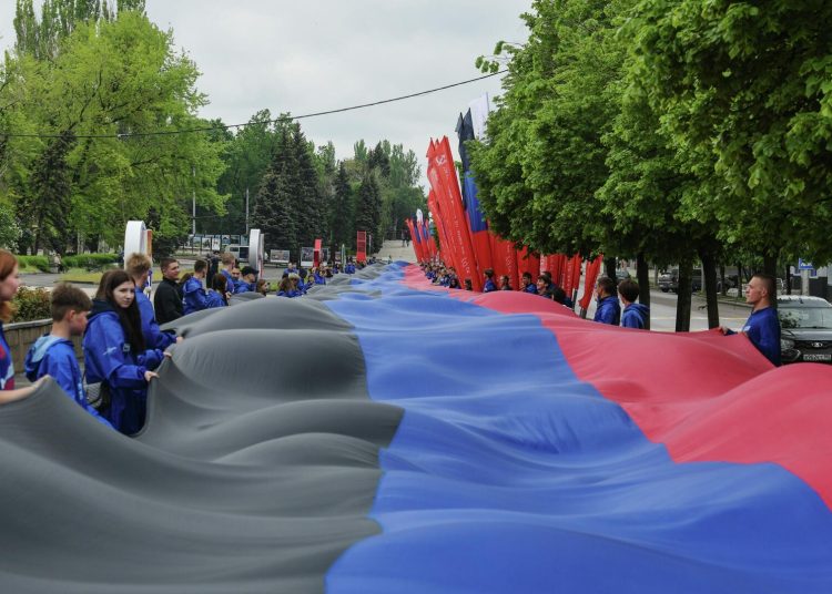 12 лет ДНР: Администрация ДНР поблагодарила Москву и другие регионы за поддержку