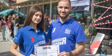 В Донецке молодёжь проголосовала за выбор 2014 года: референдум, блокпост и концерт с «Москонцертом»