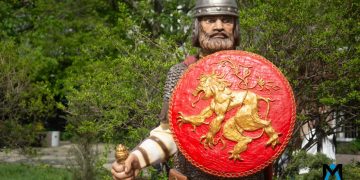 Школа креативных индустрий в Шахтерске, «Тополь Победы» в Волновахе и краб-вселенец в Азовском море. Дайджест за 6 мая
