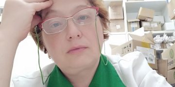 Спасти нельзя бросить: как заведующая аптекой в Северодонецке держит «кошачье царство» и тратит на него всю зарплату