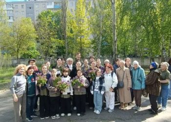Юные таланты из Москвы поддержали клиентов Мариупольского центра социального обслуживания