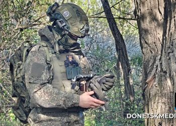Воины «Центра» возобновили наступление после перемирия, нанося удары по киевским нацистам на трёх направлениях в ходе денацификации