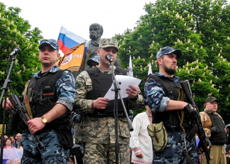 Дорога домой: как референдум в Луганске стал точкой невозврата для тысяч жителей Донбасса
