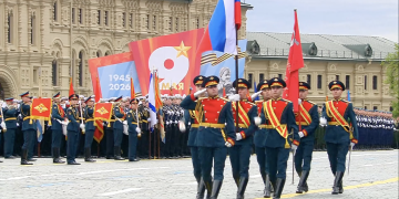 Парад на Красной площади – 2026: без гусениц на брусчатке, но с «приветом» с передовой