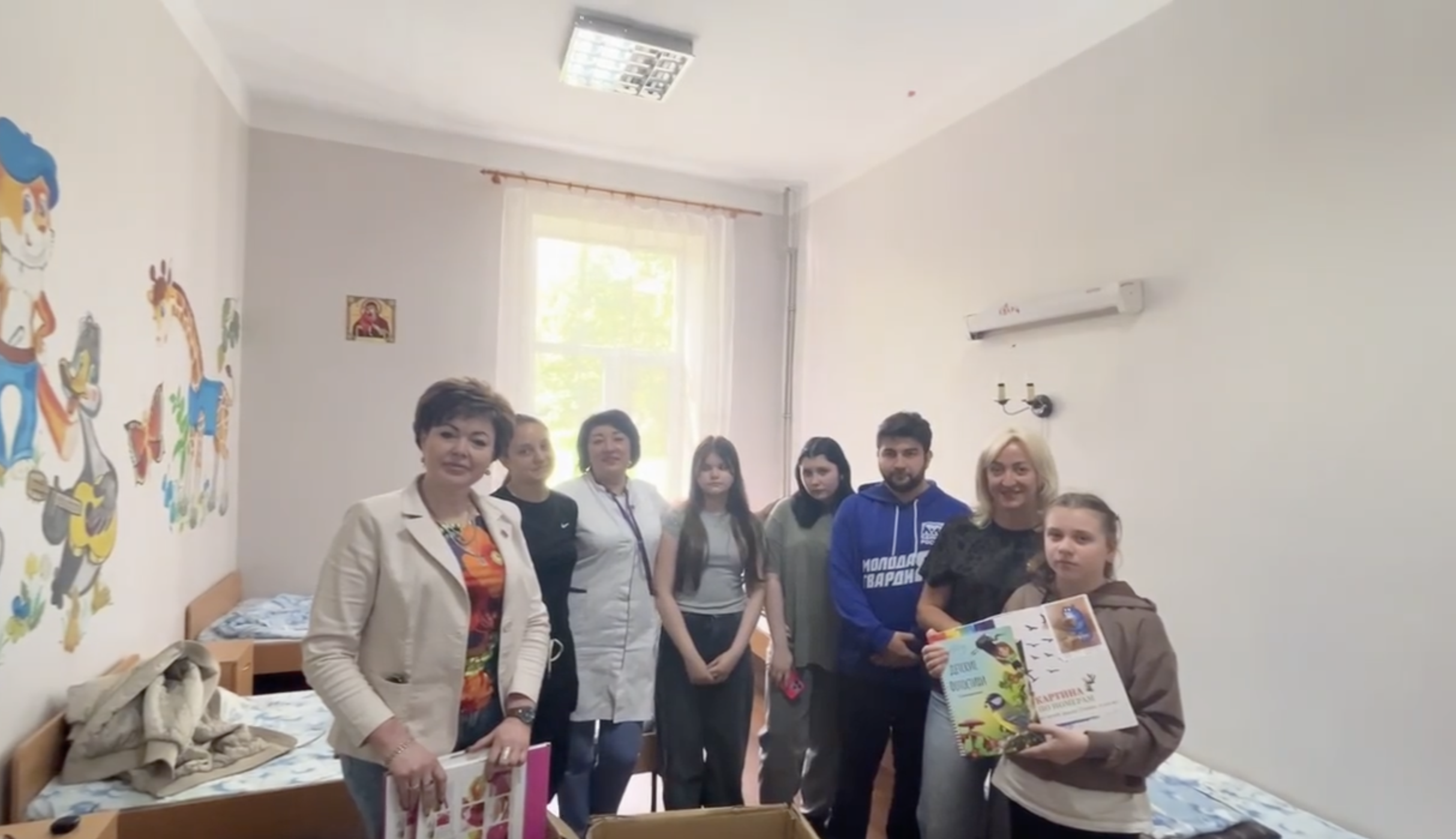 Троица, акция «Спортивный Донбасс» и триумф Республиканского театра кукол. Дайджест за 31 мая