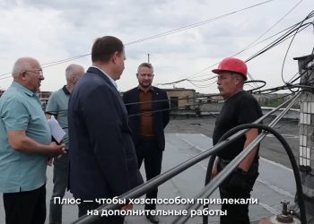 В ответ на жалобы жильцов Москва отремонтирует двор в Донецке по улице Петровского