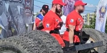 Силач из ДНР поднял 140 кг над головой и стал призером «Евразийские игры 2026»