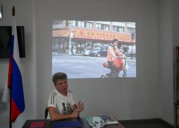 Диалог о культуре без стереотипов: писательница и театровед из Москвы провела серию открытых лекций в Донецке