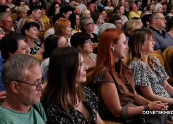 Яркое завершение сезона: премьера «Квадратуры круга» в Муздраме Яркое завершение сезона: премьера «Квадратуры круга» в Муздраме