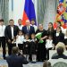 Владимир Путин пообещал убежище иностранцам, бегущим от отмены традиционных ценностей на Западе