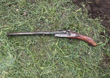 У жителя Мангуша изъяли боевой обрез, переделанный из раритетной двустволки «ТОЗ-БМ» 1952 года