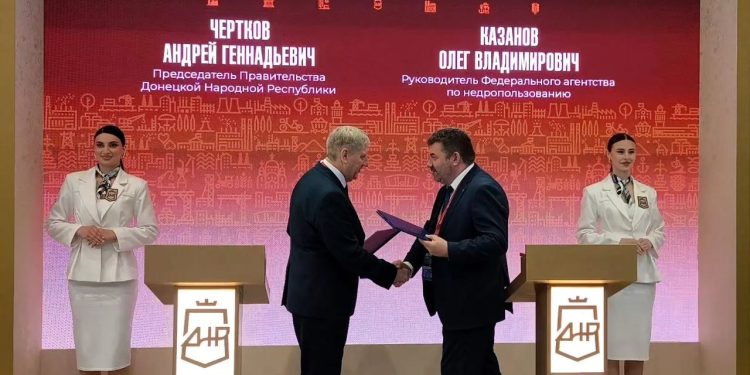 О «пересборке» экономики ДНР, запуске заводов и сотрудничестве с Китаем и Белоруссией – разговор с председателем правительства ДНР Андреем Чертковым