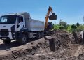 На проспекте Металлургов в Мариуполе завершают ремонт 60-летнего коллектора