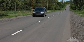В Амвросиевском округе обновили 13,5 км трассы до Васильевки В Амвросиевском округе обновили 13,5 км трассы до Васильевки