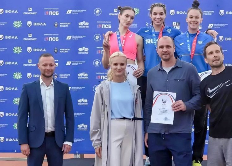 Донецкая спортсменка Инесса Мазурик стала чемпионкой России по прыжкам с шестом Донецкая спортсменка Инесса Мазурик стала чемпионкой России по прыжкам с шестом