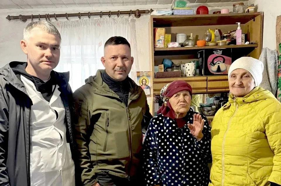 Новая стела на въезде в Дебальцево, важное объявление для Перевальска и советские песни на сцене муздрамы Донецка. Дайджест за 15 июня