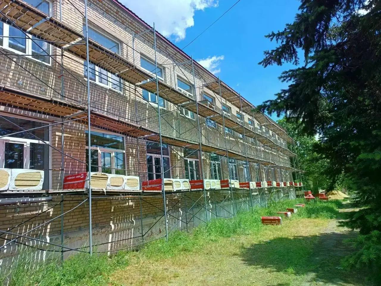 Поимка мошенников в Снежном, выставка Шенделя в Донецке и открытие «Звезды Героя» в Торезе. Дайджест за 20 июня