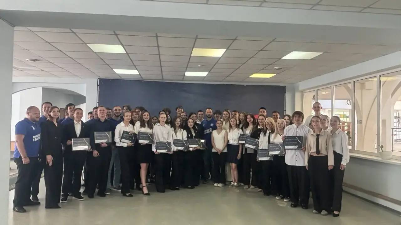 Поимка мошенников в Снежном, выставка Шенделя в Донецке и открытие «Звезды Героя» в Торезе. Дайджест за 20 июня