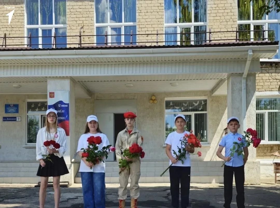 Поимка мошенников в Снежном, выставка Шенделя в Донецке и открытие «Звезды Героя» в Торезе. Дайджест за 20 июня