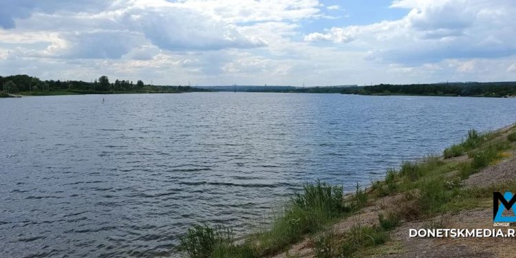 Донецкое море, велосипеды и планы на жизнь: где встречают рассвет выпускники Донбасса