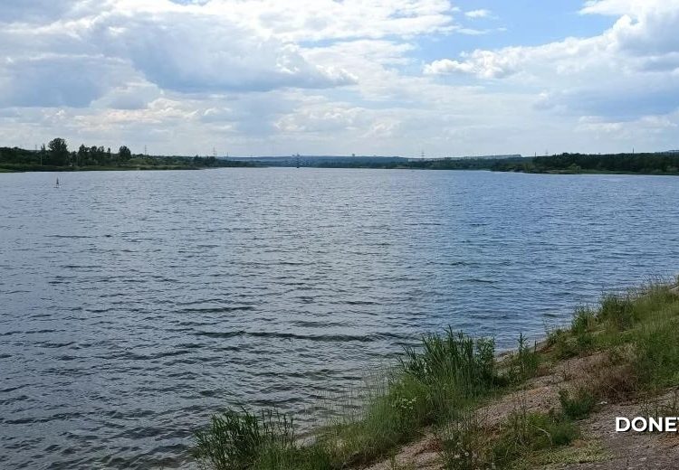 Донецкое море, велосипеды и планы на жизнь: где встречают рассвет выпускники Донбасса