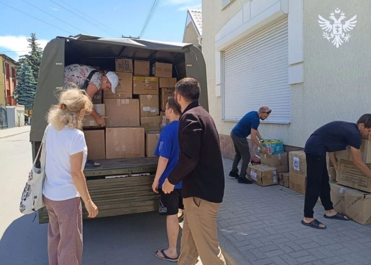 Волонтеры Москвы доставили в Херсонщину тонны грузов, сформированных по конкретным заявкам ПВР и школ