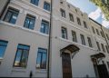 Директор музея в Мариуполе рассказала об утрате 90% уникальной коллекции из-за поджога ВСУ