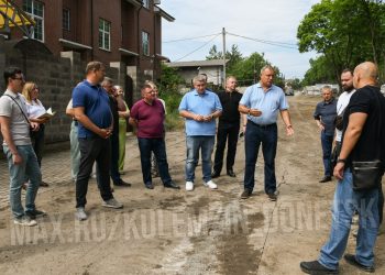 Реконструкция сквера в Донецке: московские рабочие учли пожелания жителей