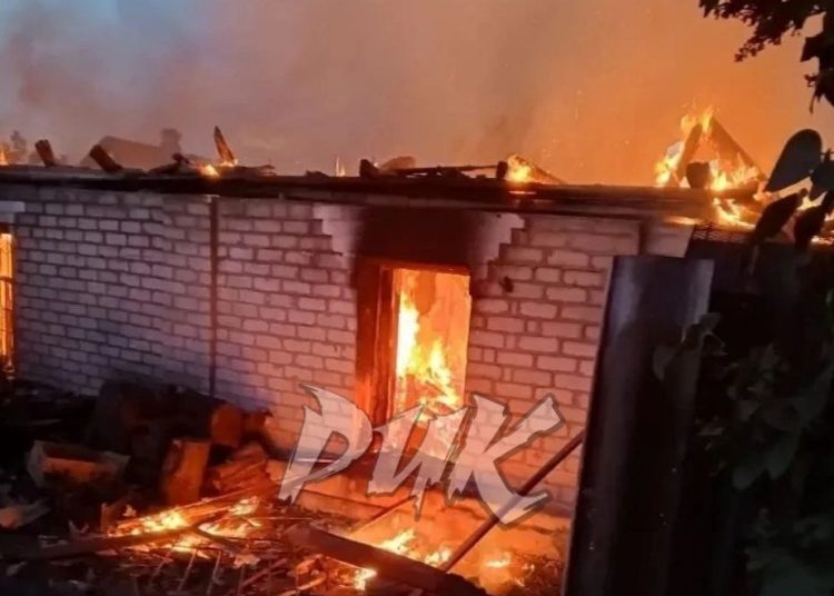 ВСУ убили женщину и ранили подростка в Горловке