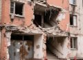 Взрыв газа в Краснодоне: есть пострадавшие, под завалами могут быть люди
