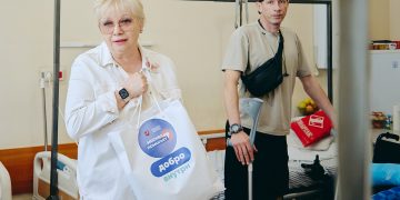 Московские волонтеры доставили в госпиталь подарки бойцам СВО Московские волонтеры доставили в госпиталь подарки бойцам СВО
