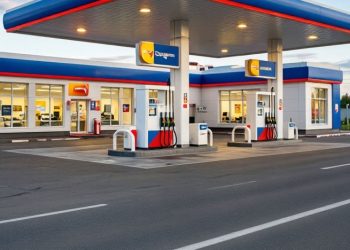 В правительстве РФ поручили держать под контролем объемы и цены топлива