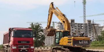 В новом жилом районе Луганска начали строить дороги