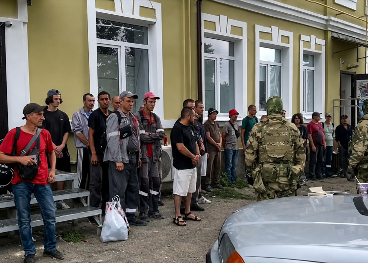 Во время миграционного рейда в Мариуполе задержали 120 человек