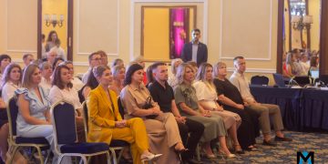 «Лицо государства»: сотрудники МФЦ в ДНР возвращают людям мирную жизнь