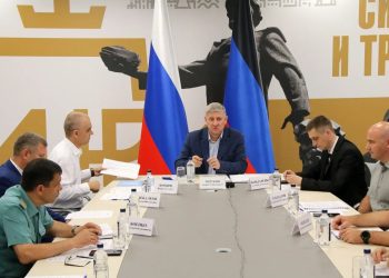 Морской совет ДНР обсудил развитие порта Мариуполя и запуск скоростных теплоходов до Ростова-на-Дону Морской совет ДНР обсудил развитие порта Мариуполя и запуск скоростных теплоходов до Ростова-на-Дону