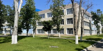 В Мариуполе ремонтируют 53-летнюю школу по стандартам МинЖКХ Московской области