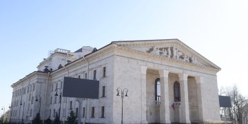 Мариупольский драмтеатр за сезон показал 180 спектаклей