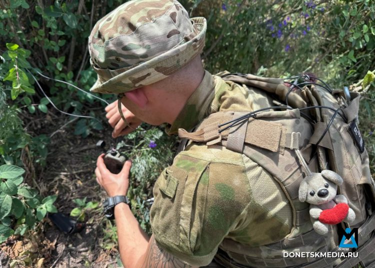 Группировка войск «Центр» сохраняет инициативу на Добропольском направлении и продавливает оборону противника в Новопавловке